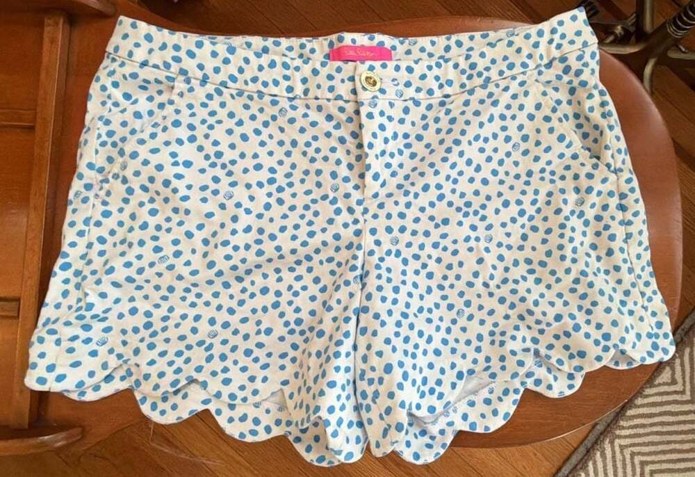 Lilly Pulitzer Buttercup Scalloped Hem White Shorts with Blue Polka Dots Size 12